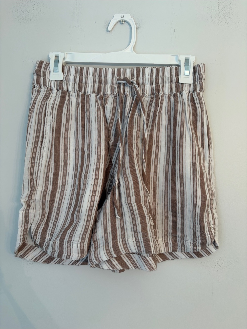 Pact Cream and Brown Striped Organic Cotton High Waisted Short Size Small
